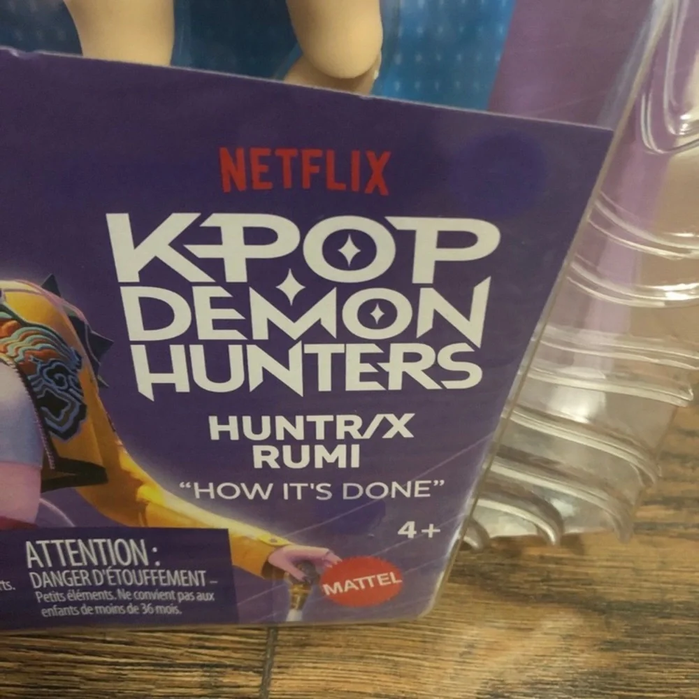 Mattel K-Pop Demon Hunters Rumi Doll - Purple Hair, Yellow Jacket
